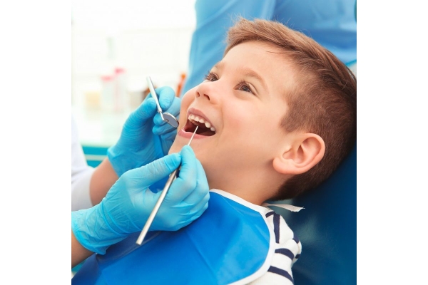 Лечение периодонтита молочного зуба в 2-3 посещения (с учетом стеклоиономерной пломбы VITREMER)